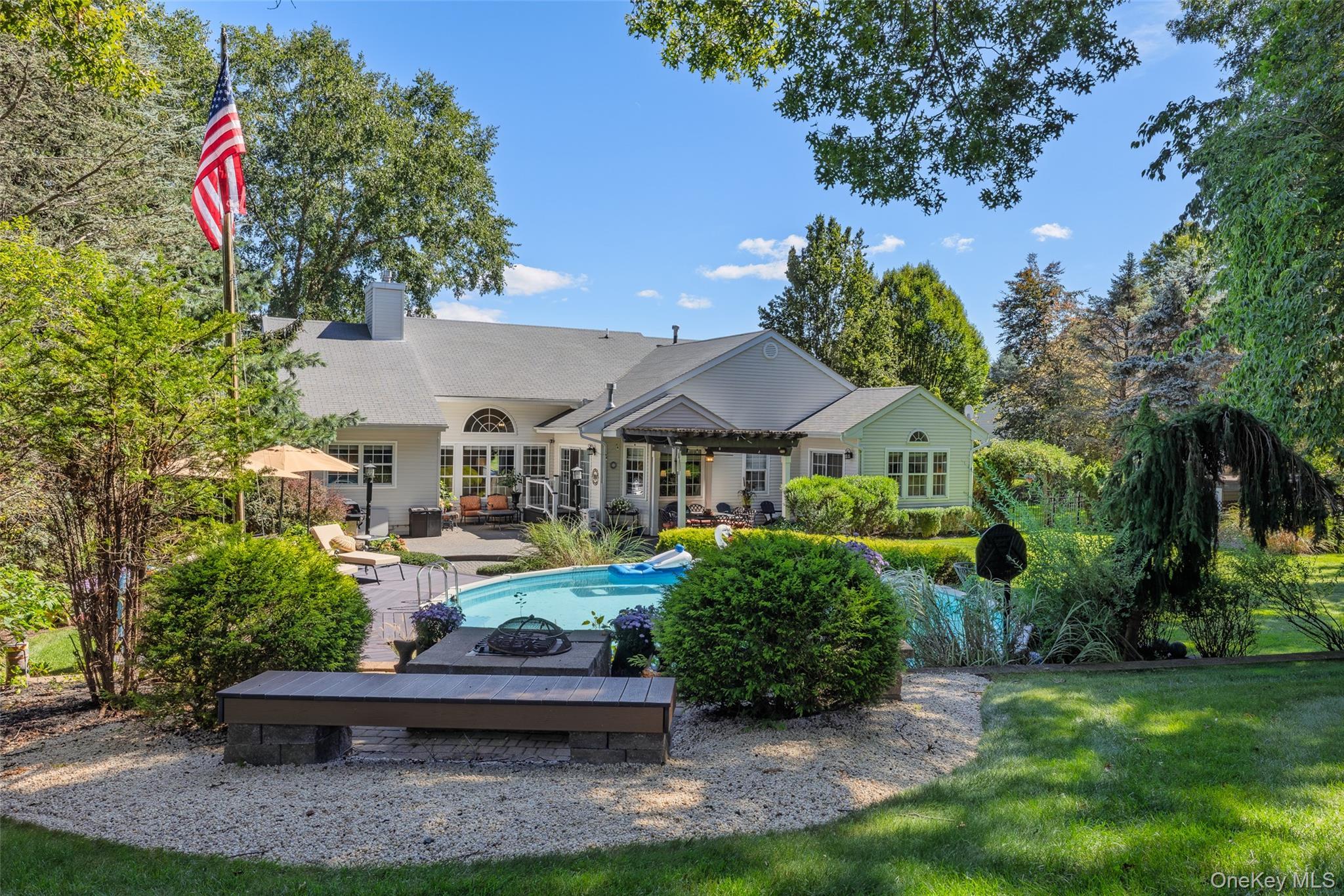 Single Family Varsity Boulevard  Suffolk County, NY 11733, MLS-1049874-3