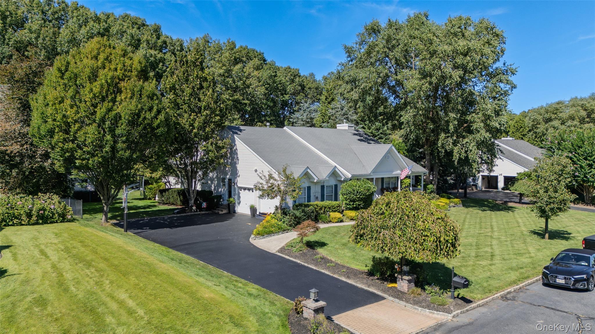 Single Family Varsity Boulevard  Suffolk County, NY 11733, MLS-1049874-46