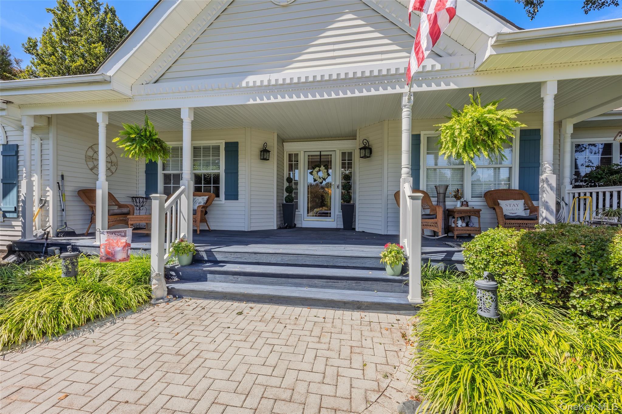 Single Family Varsity Boulevard  Suffolk County, NY 11733, MLS-1049874-9