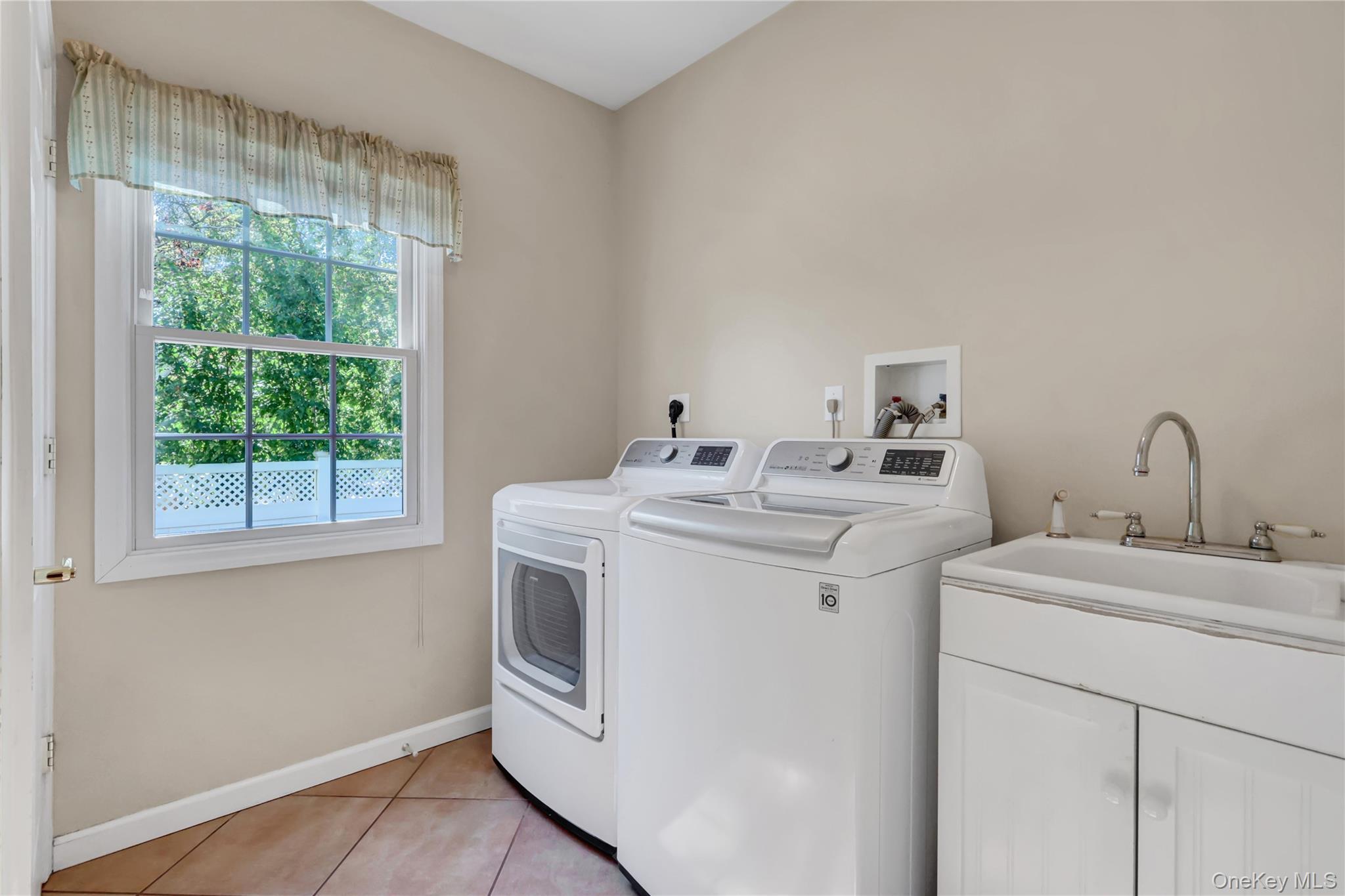 Single Family Pine Acres Boulevard Suffolk County, NY 11706, MLS-1049887-20