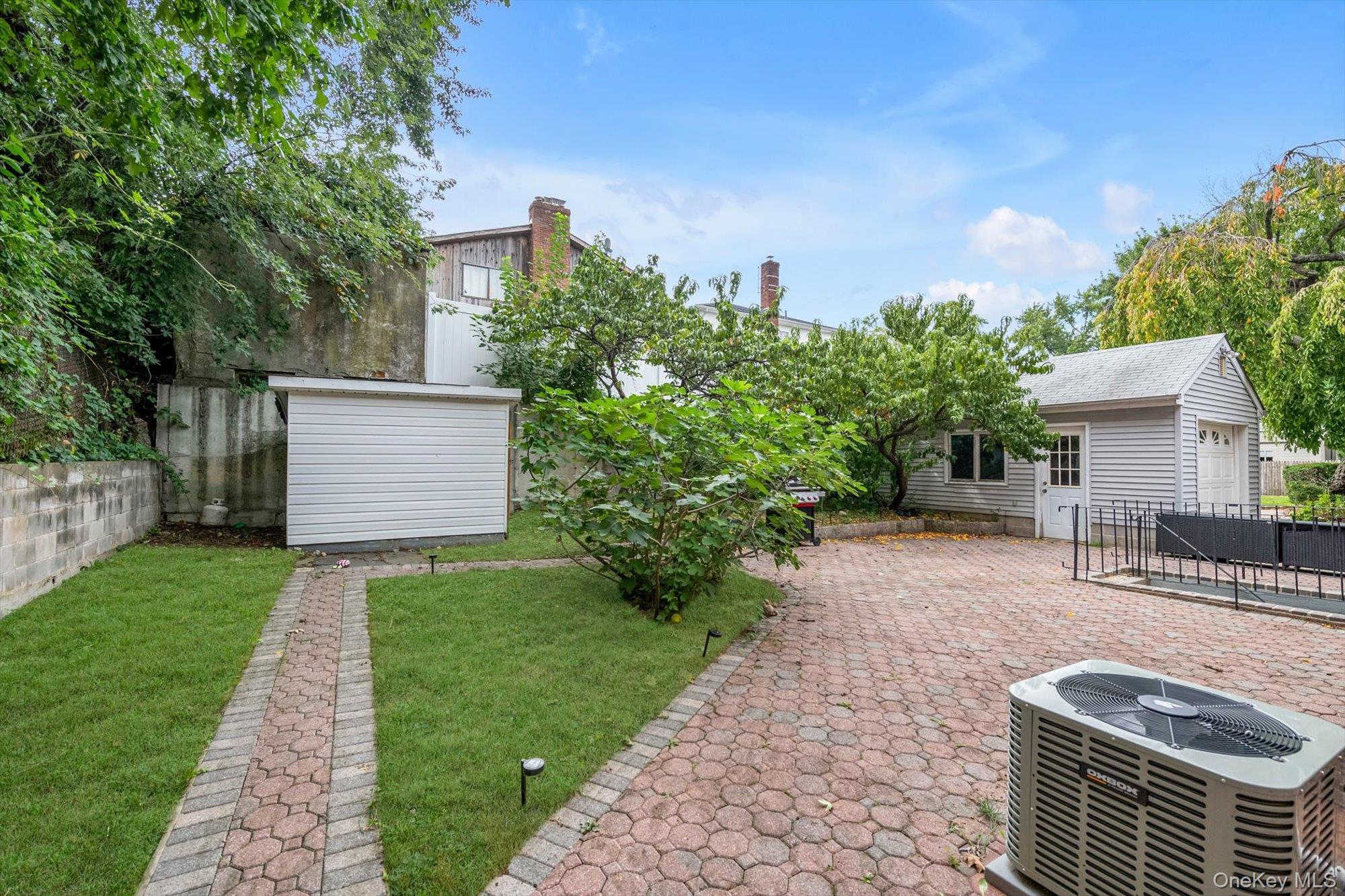 Single Family Linwood Road N Nassau County, NY 11050, MLS-1049892-13