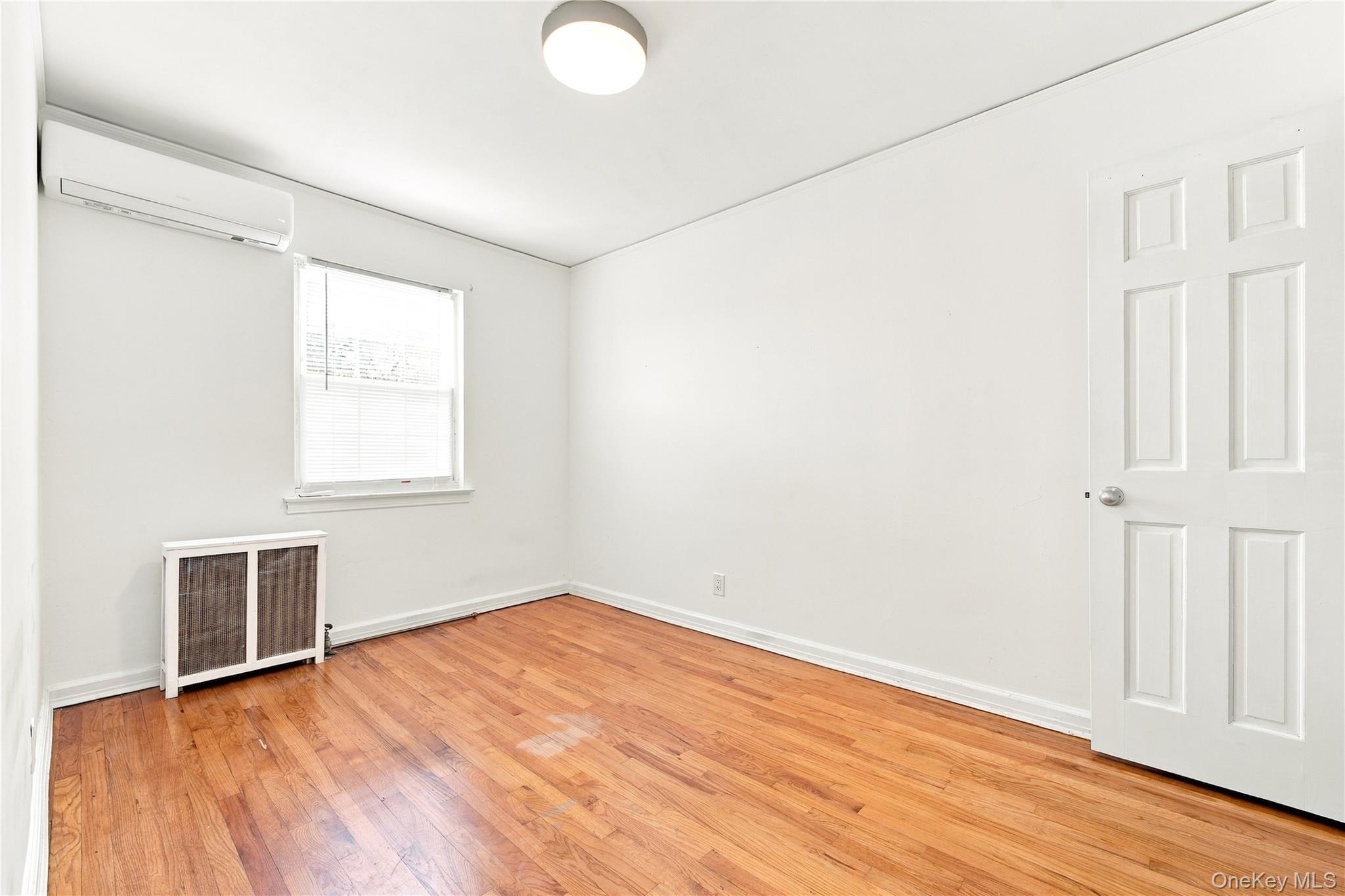 Single Family Utopia Parkway Queens, NY 11366, MLS-1049895-15
