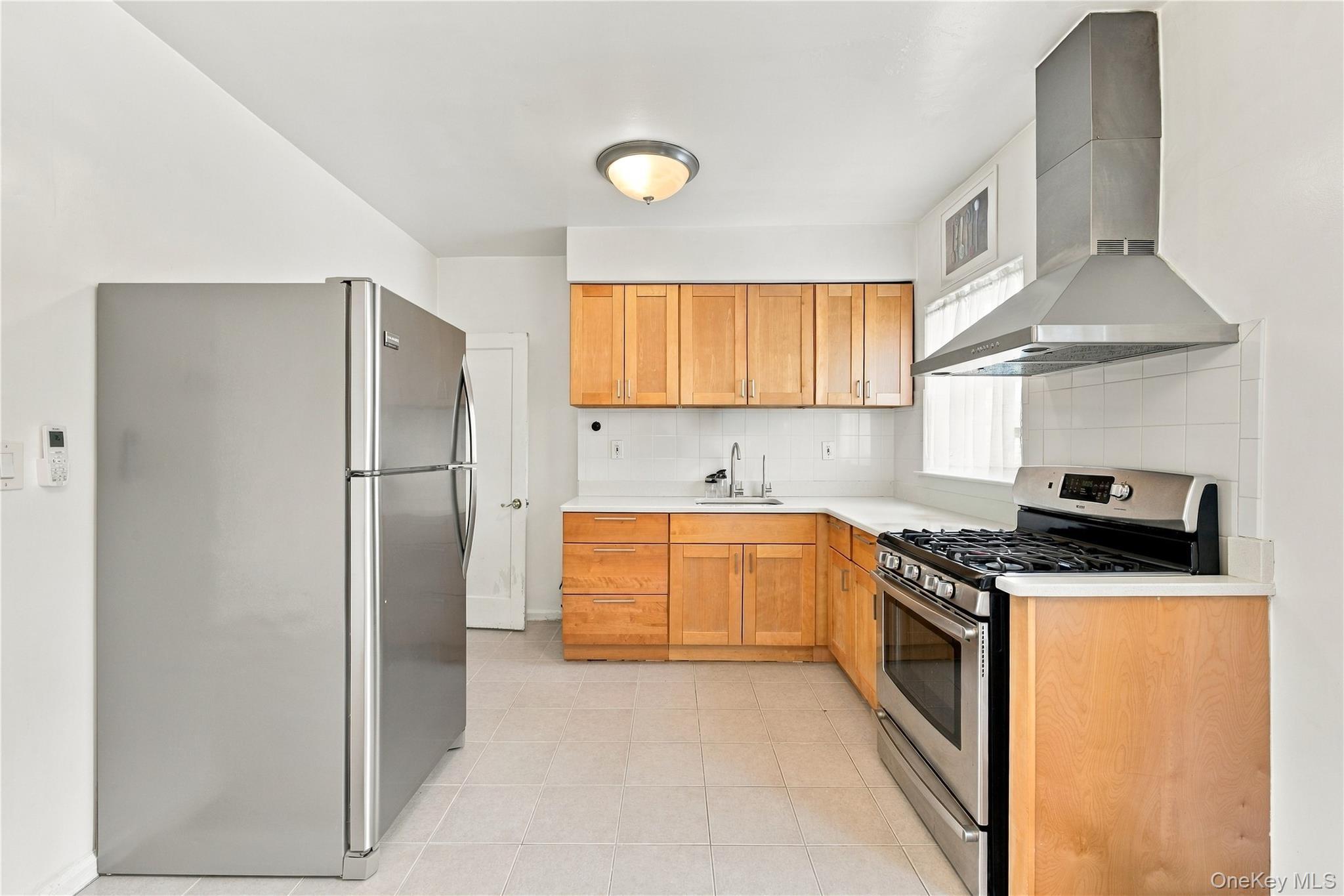 Single Family Utopia Parkway Queens, NY 11366, MLS-1049895-6