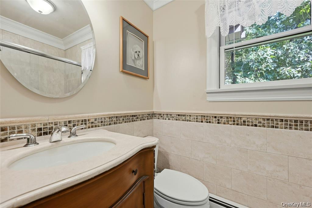 Single Family N Country Road Suffolk County, NY 11792, MLS-1049897-25