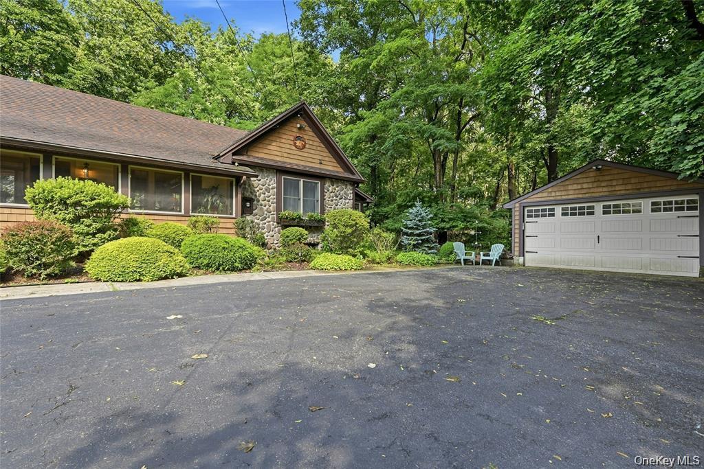 Single Family N Country Road Suffolk County, NY 11792, MLS-1049897-3