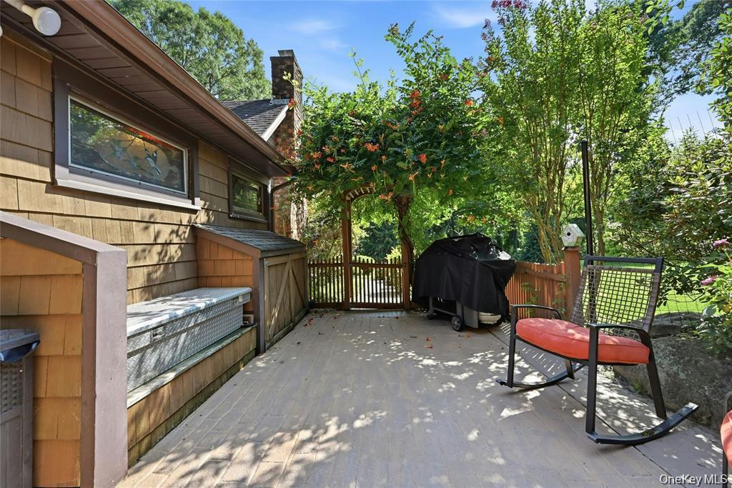 Single Family N Country Road Suffolk County, NY 11792, MLS-1049897-37