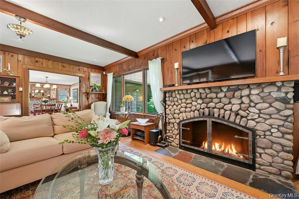 Single Family N Country Road Suffolk County, NY 11792, MLS-1049897-9