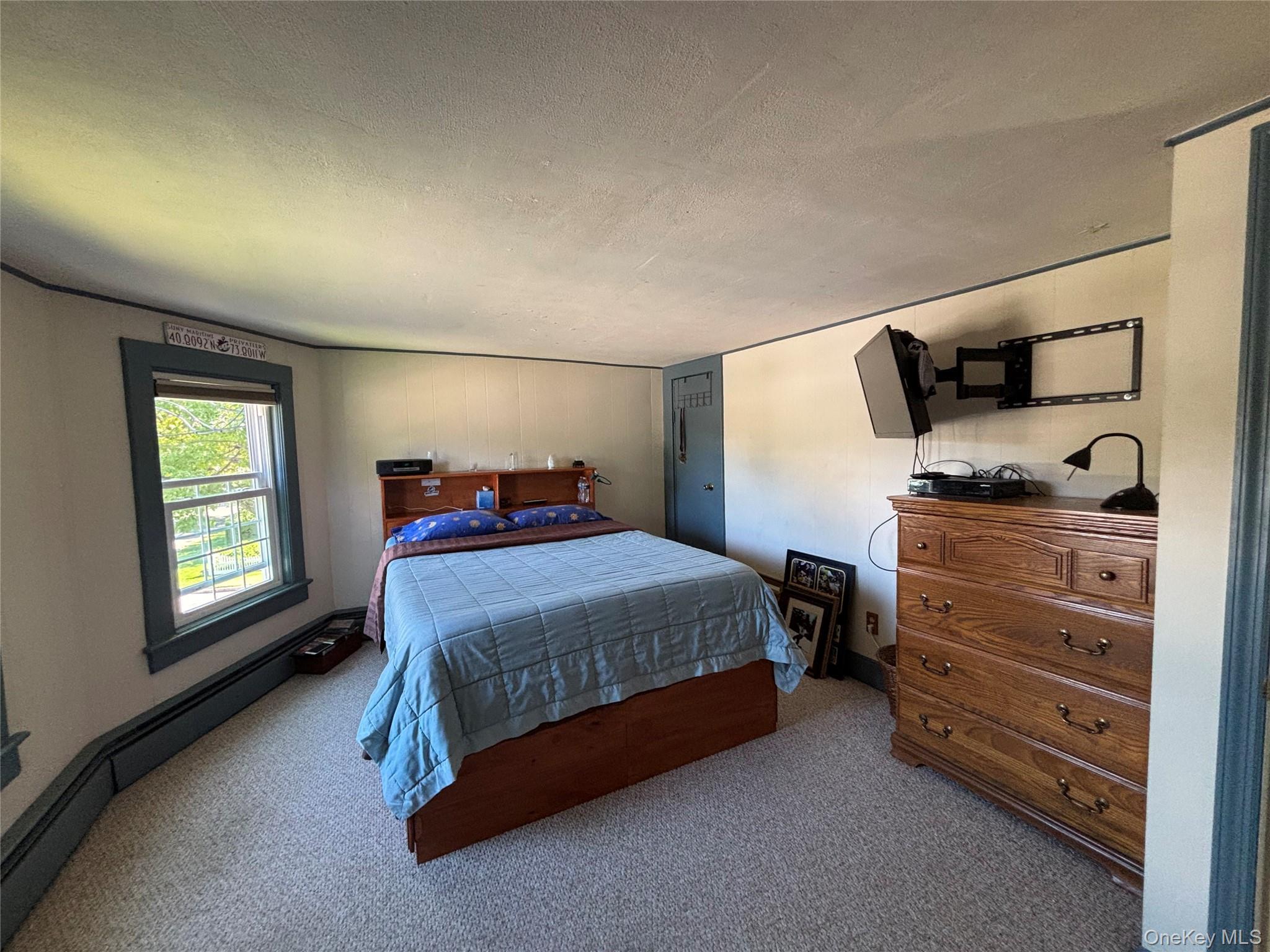 Single Family S 7th Street  Suffolk County, NY 11757, MLS-1049941-17