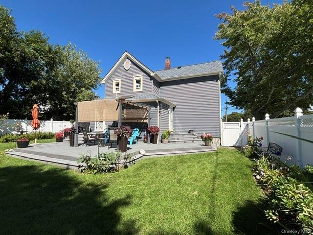 Single Family S 7th Street  Suffolk County, NY 11757, MLS-1049941-29