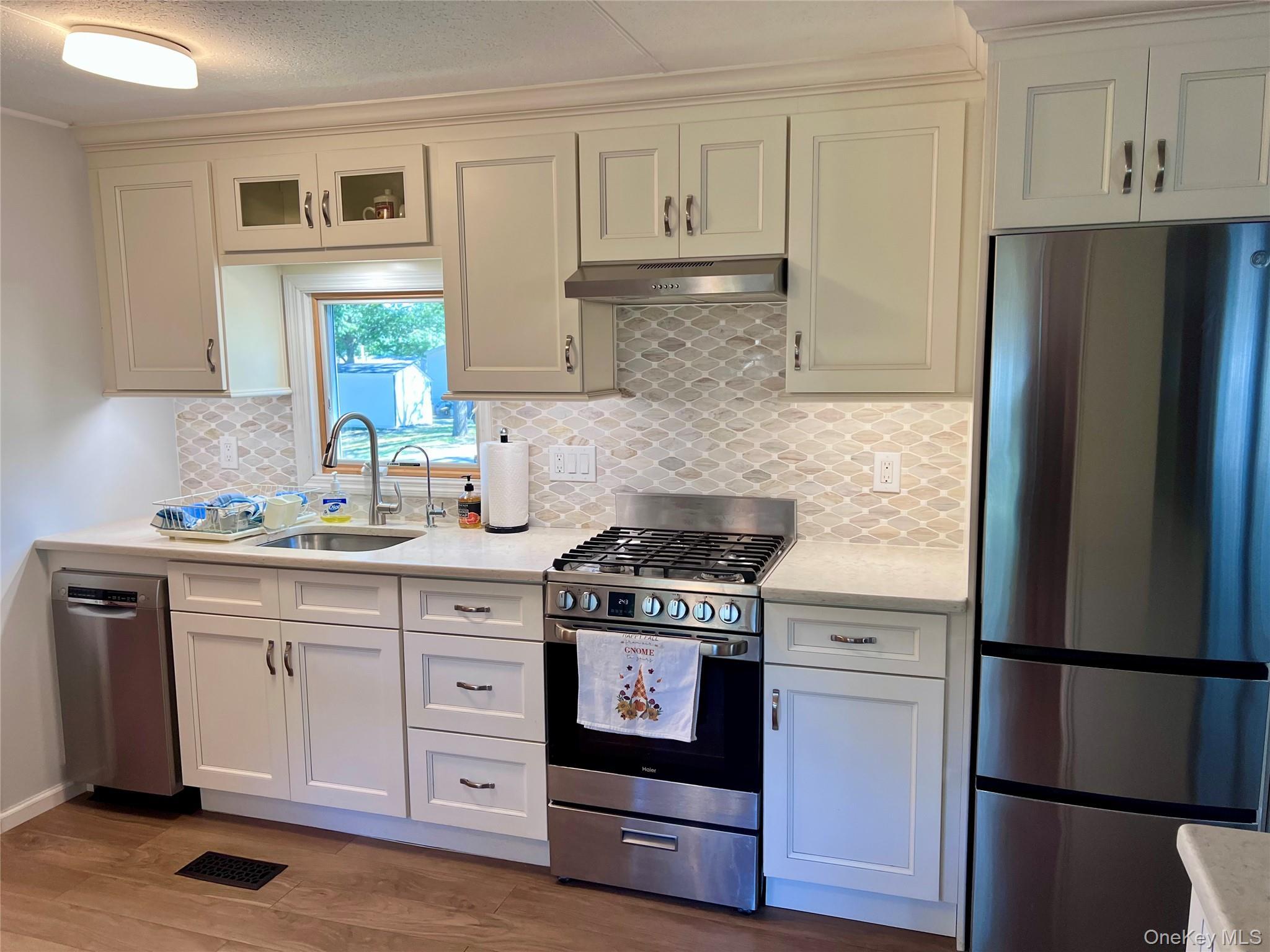 Single Family Mill Road Suffolk County, NY 11933, MLS-1049944-10