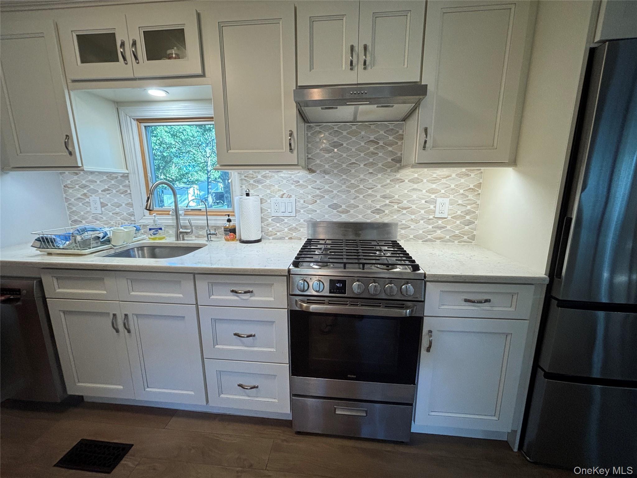Single Family Mill Road Suffolk County, NY 11933, MLS-1049944-17