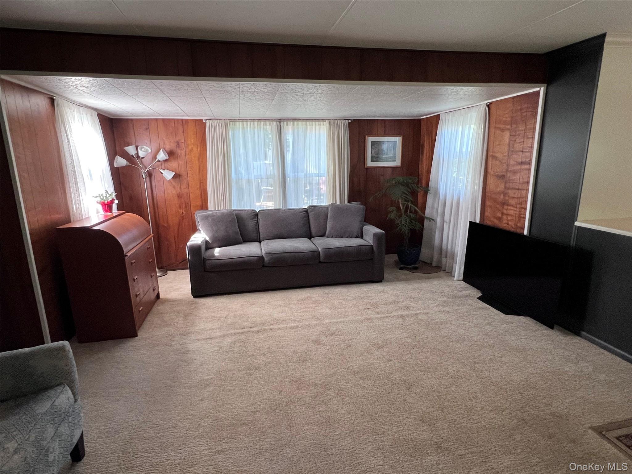 Single Family Mill Road Suffolk County, NY 11933, MLS-1049944-4