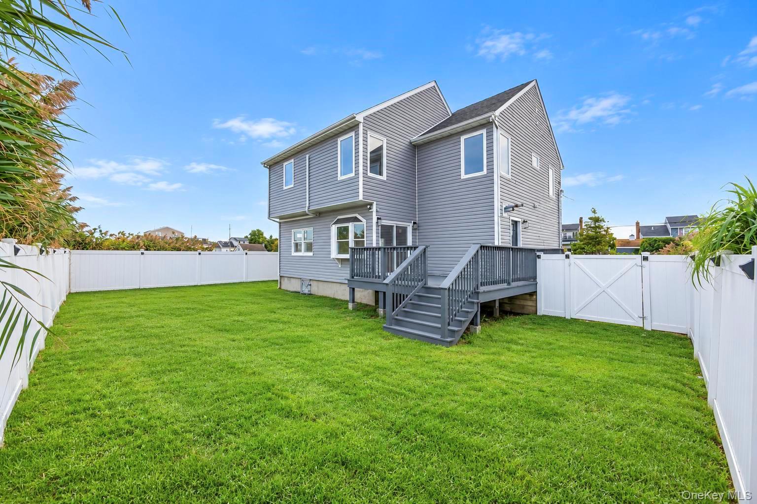 Single Family S Bay Street  Suffolk County, NY 11757, MLS-1049947-31