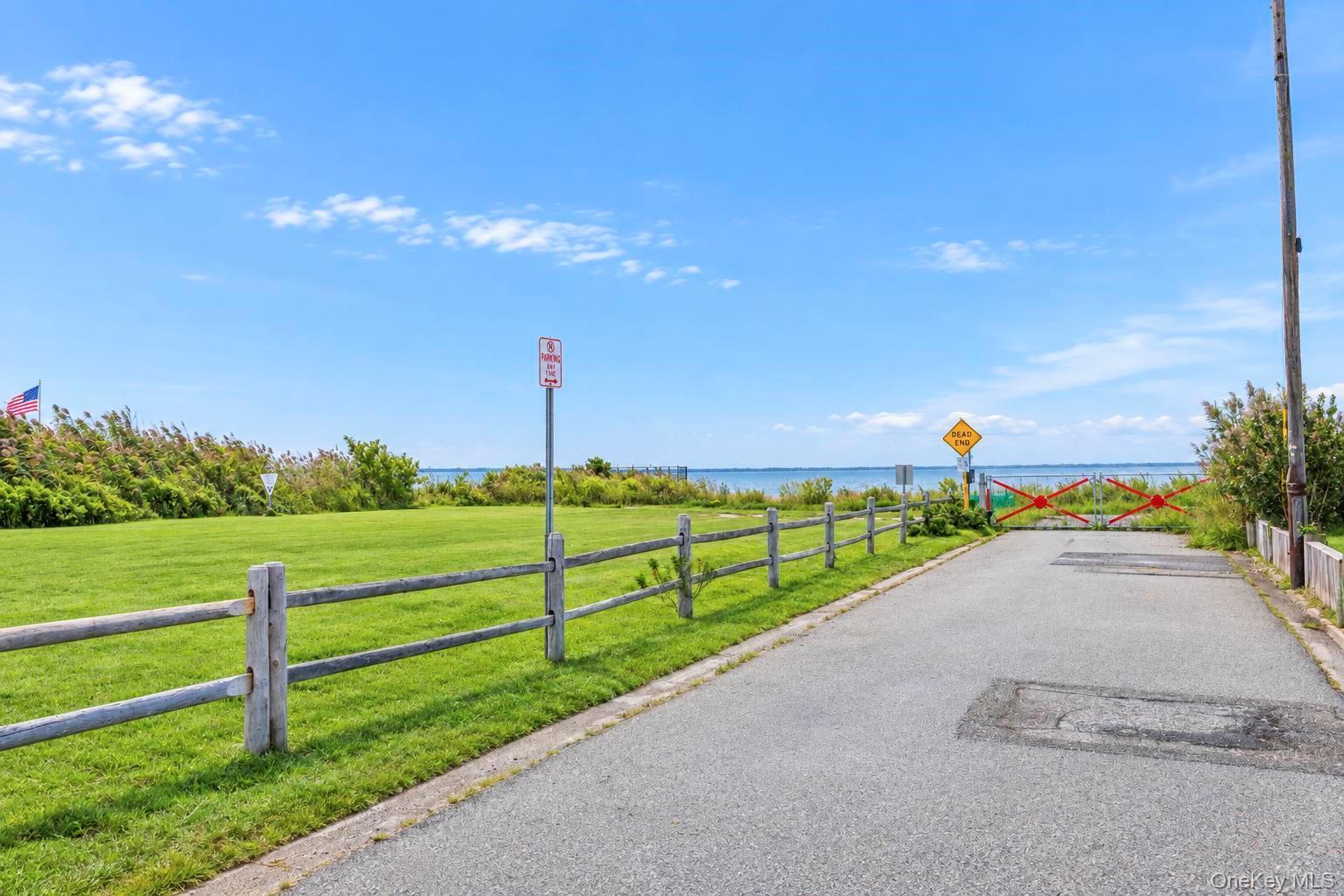 Single Family S Bay Street  Suffolk County, NY 11757, MLS-1049947-35