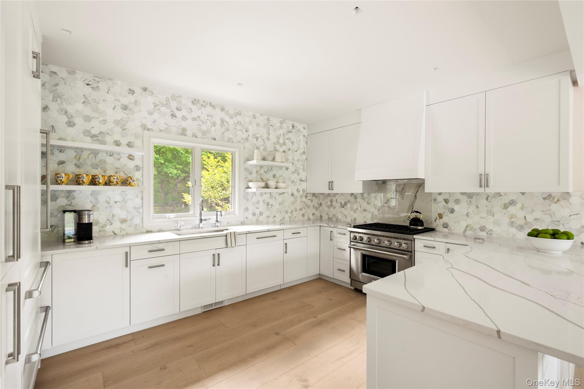 Single Family Beechwood Drive  Suffolk County, NY 11968, MLS-1049950-11