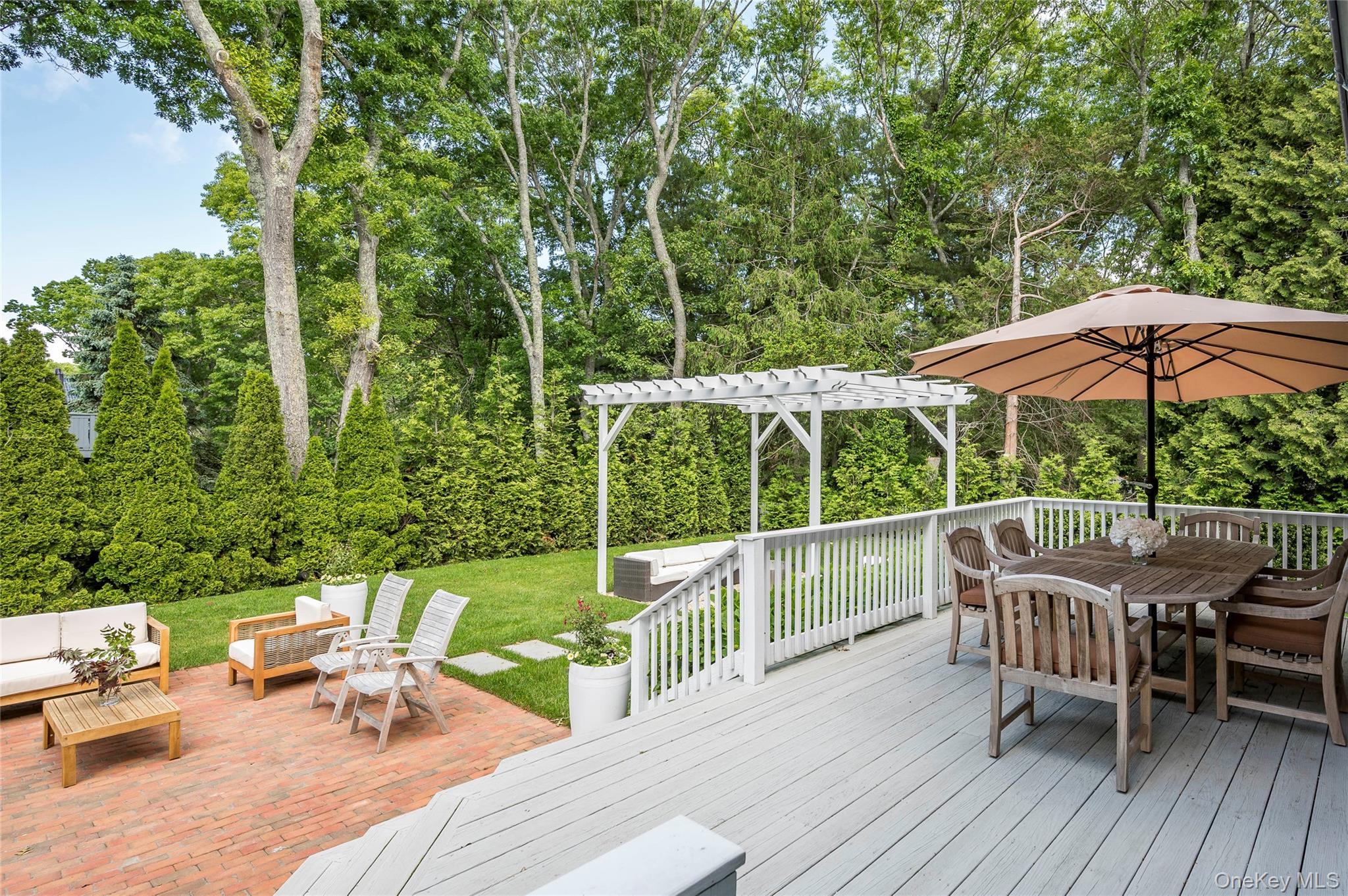 Single Family Beechwood Drive  Suffolk County, NY 11968, MLS-1049950-23