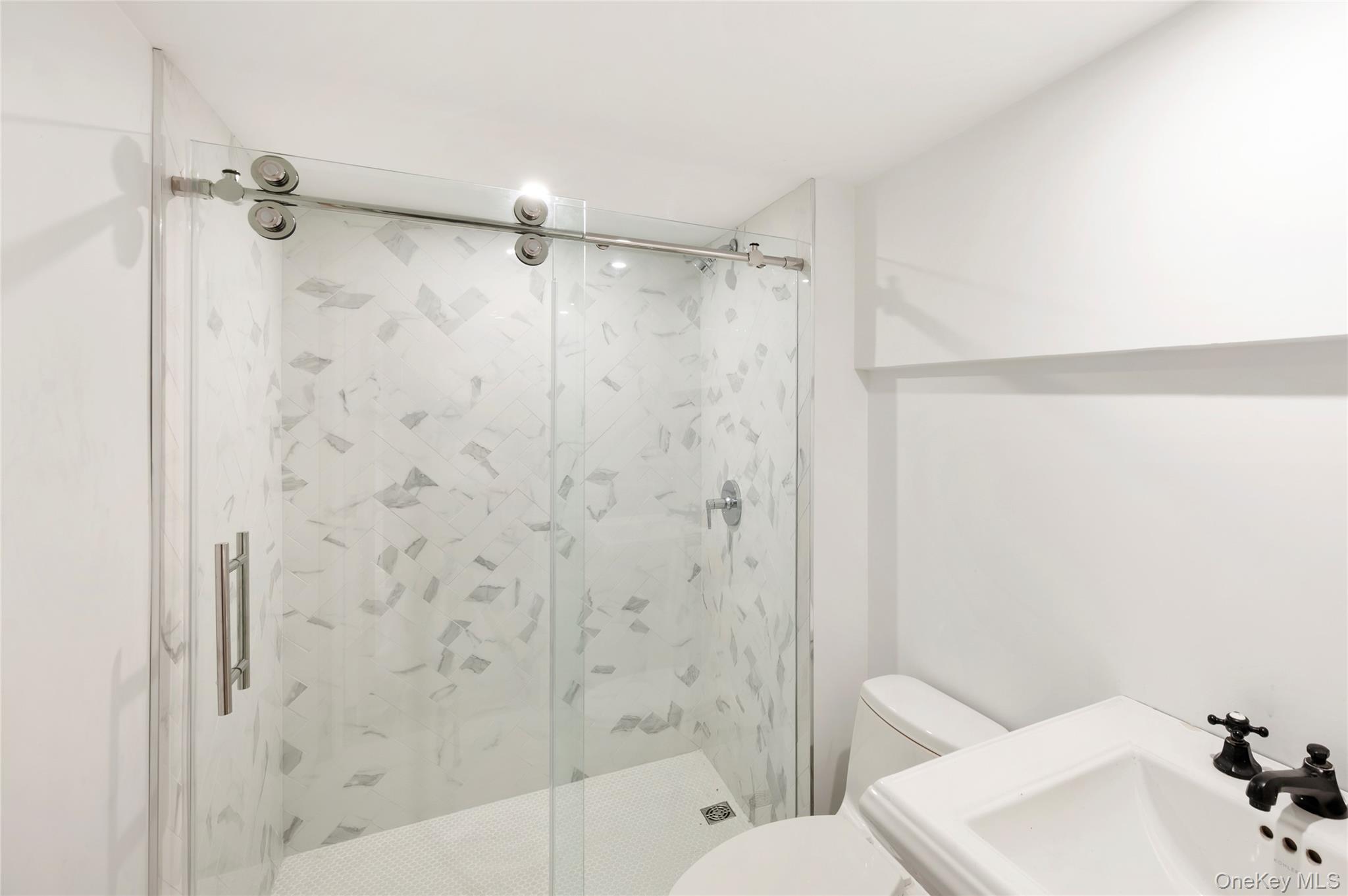 Single Family Beechwood Drive  Suffolk County, NY 11968, MLS-1049950-28