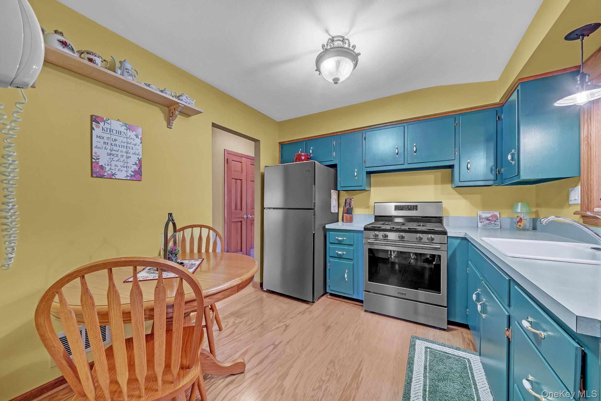 Single Family Anson Lane  Suffolk County, NY 11796, MLS-1049952-10