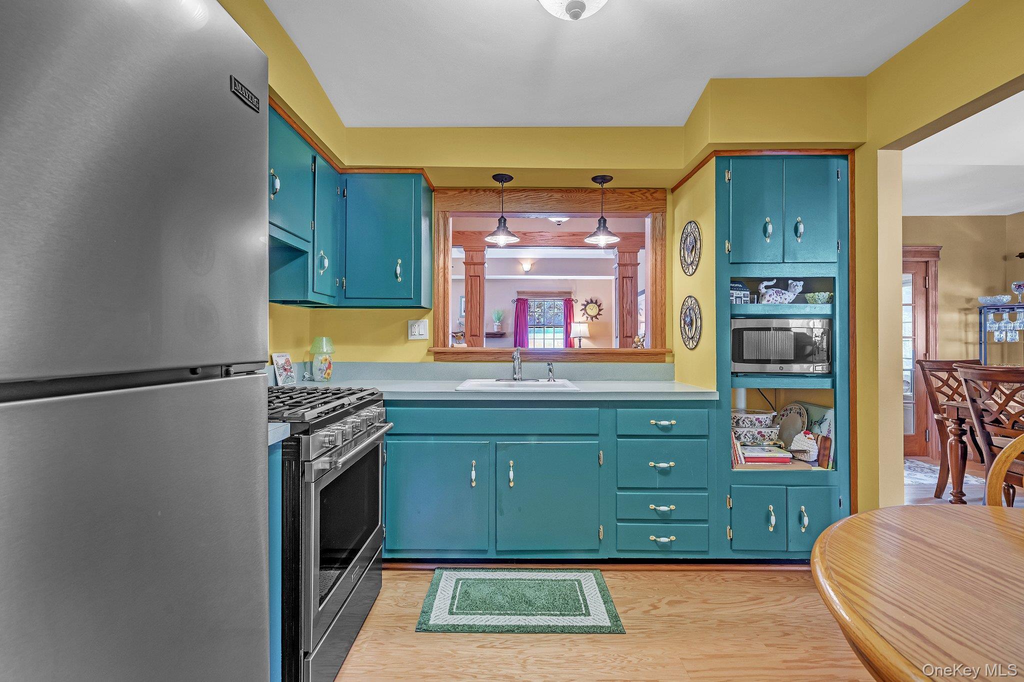 Single Family Anson Lane  Suffolk County, NY 11796, MLS-1049952-11