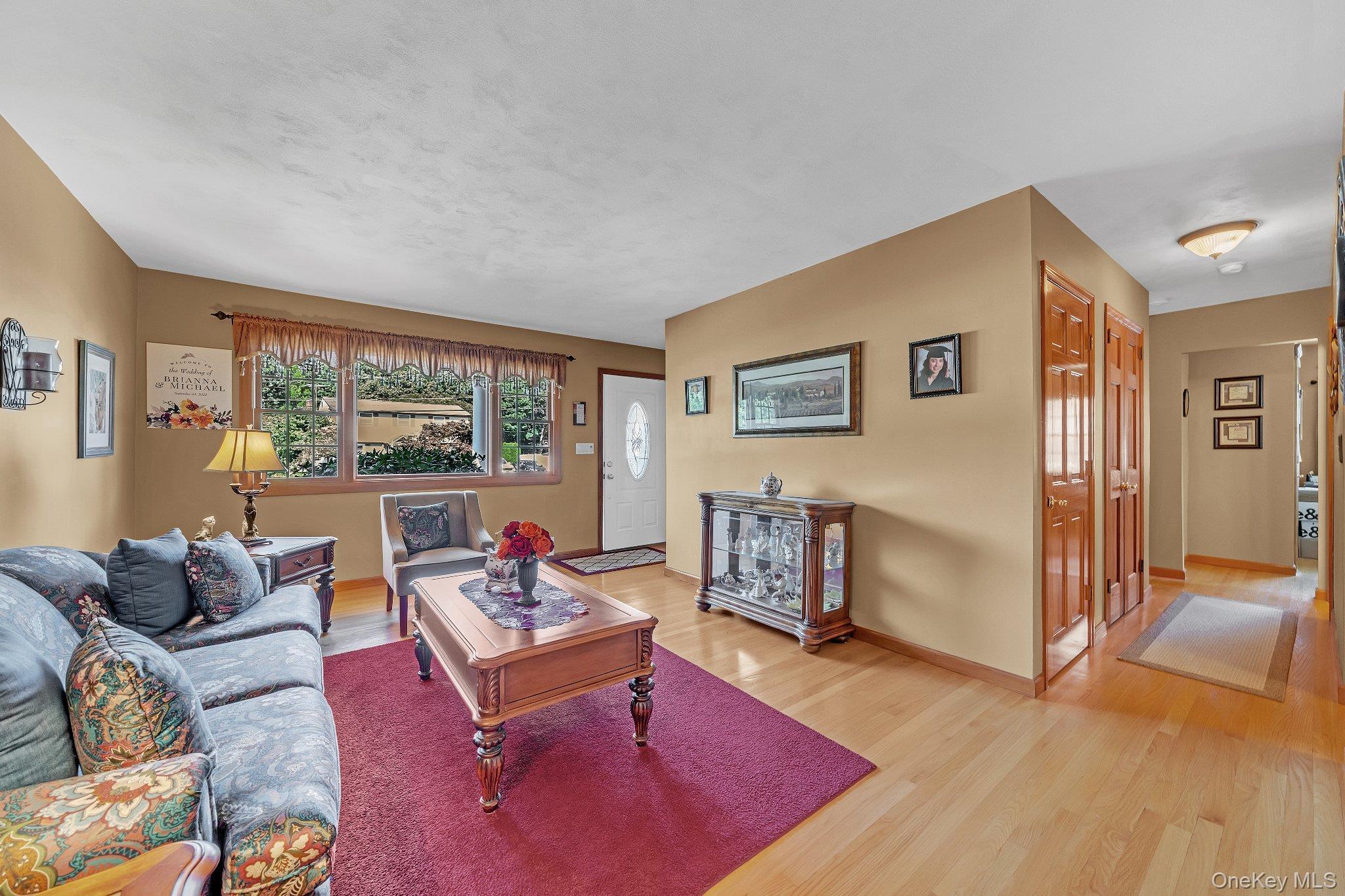 Single Family Anson Lane  Suffolk County, NY 11796, MLS-1049952-9