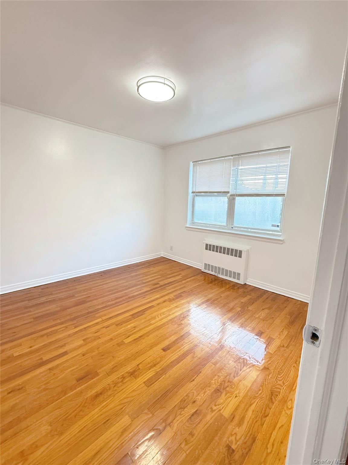 Single Family 39 Ave Queens, NY 11361, MLS-1049975-11