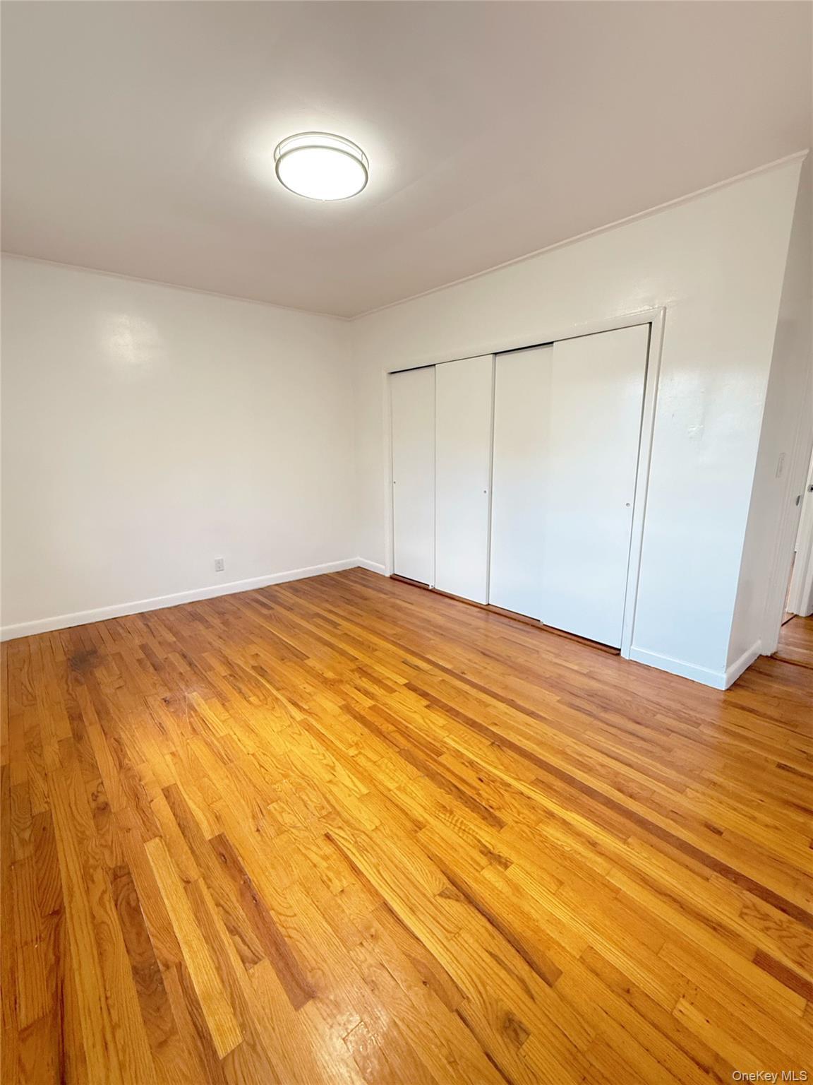 Single Family 39 Ave Queens, NY 11361, MLS-1049975-12