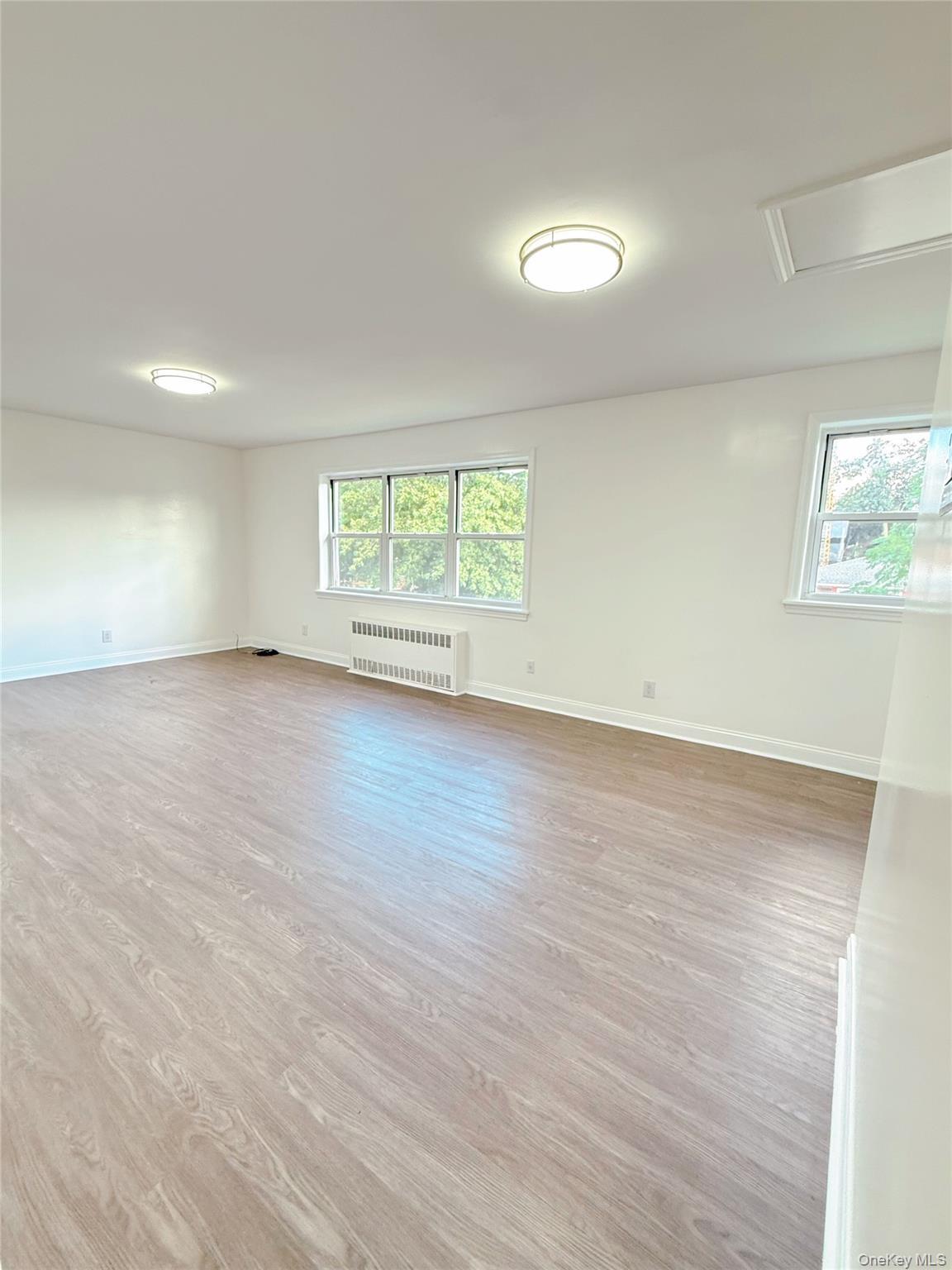 Single Family 39 Ave Queens, NY 11361, MLS-1049975-17