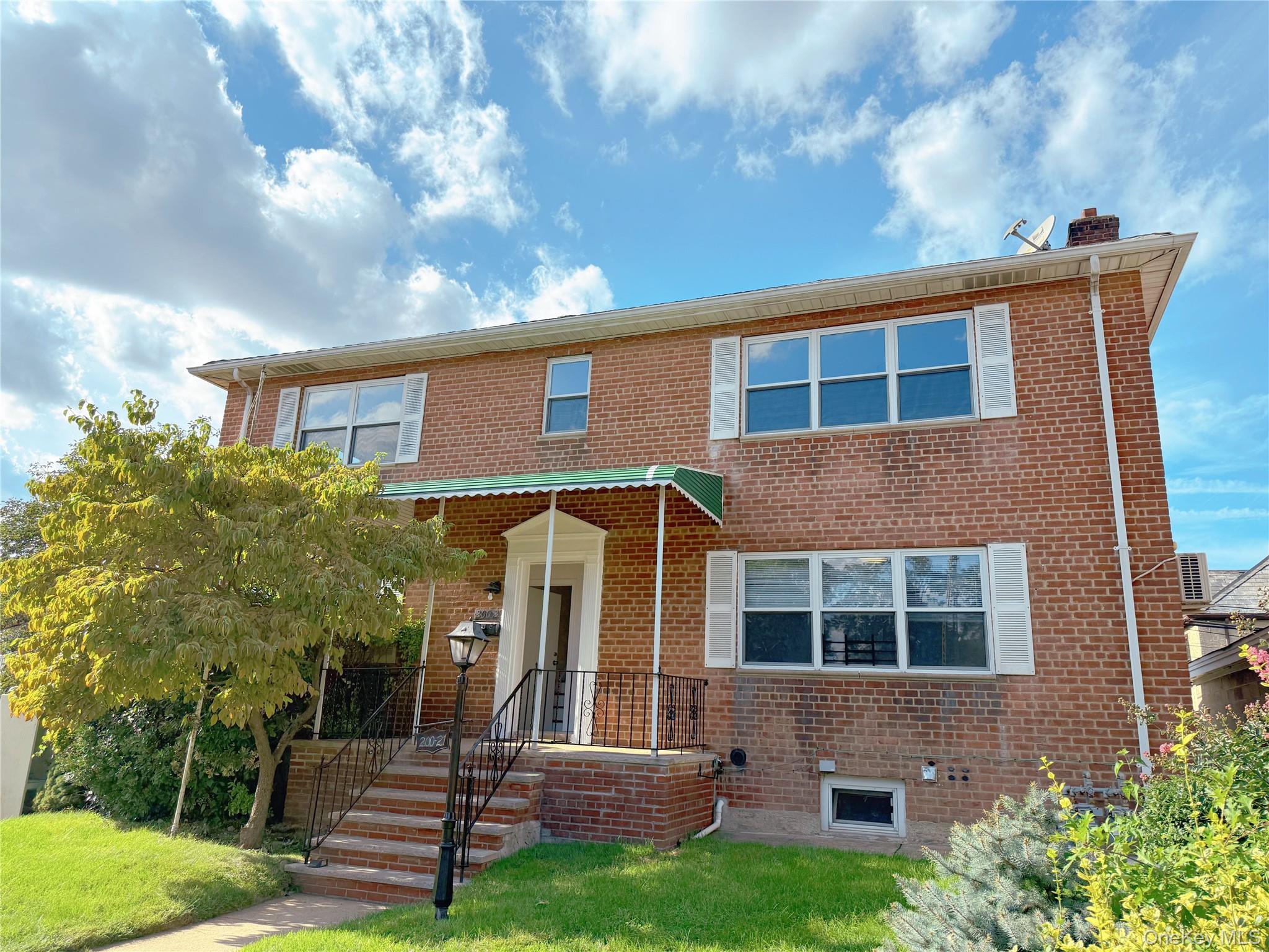 Single Family 39 Ave Queens, NY 11361, MLS-1049975-2