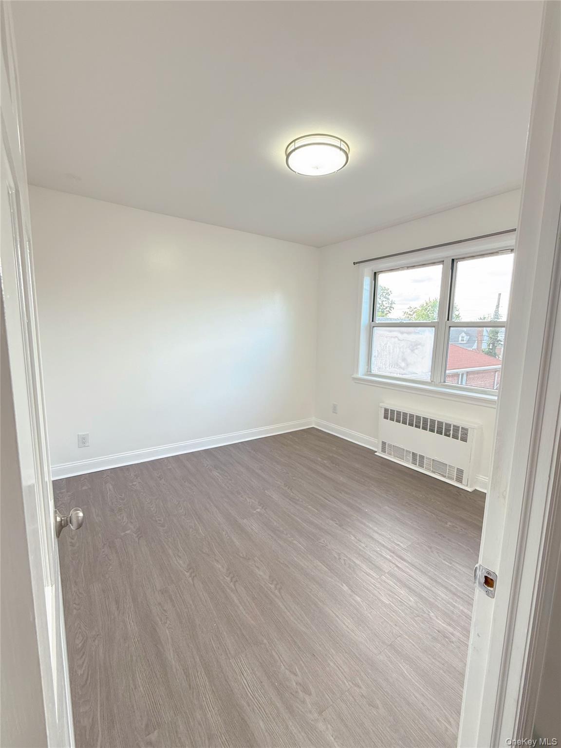 Single Family 39 Ave Queens, NY 11361, MLS-1049975-20