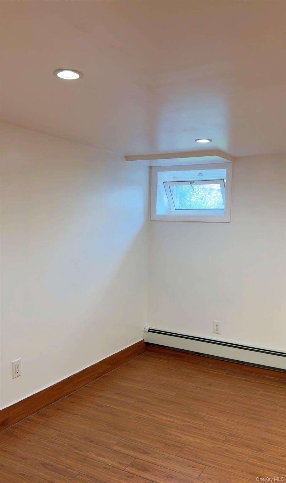 Single Family 39 Ave Queens, NY 11361, MLS-1049975-27