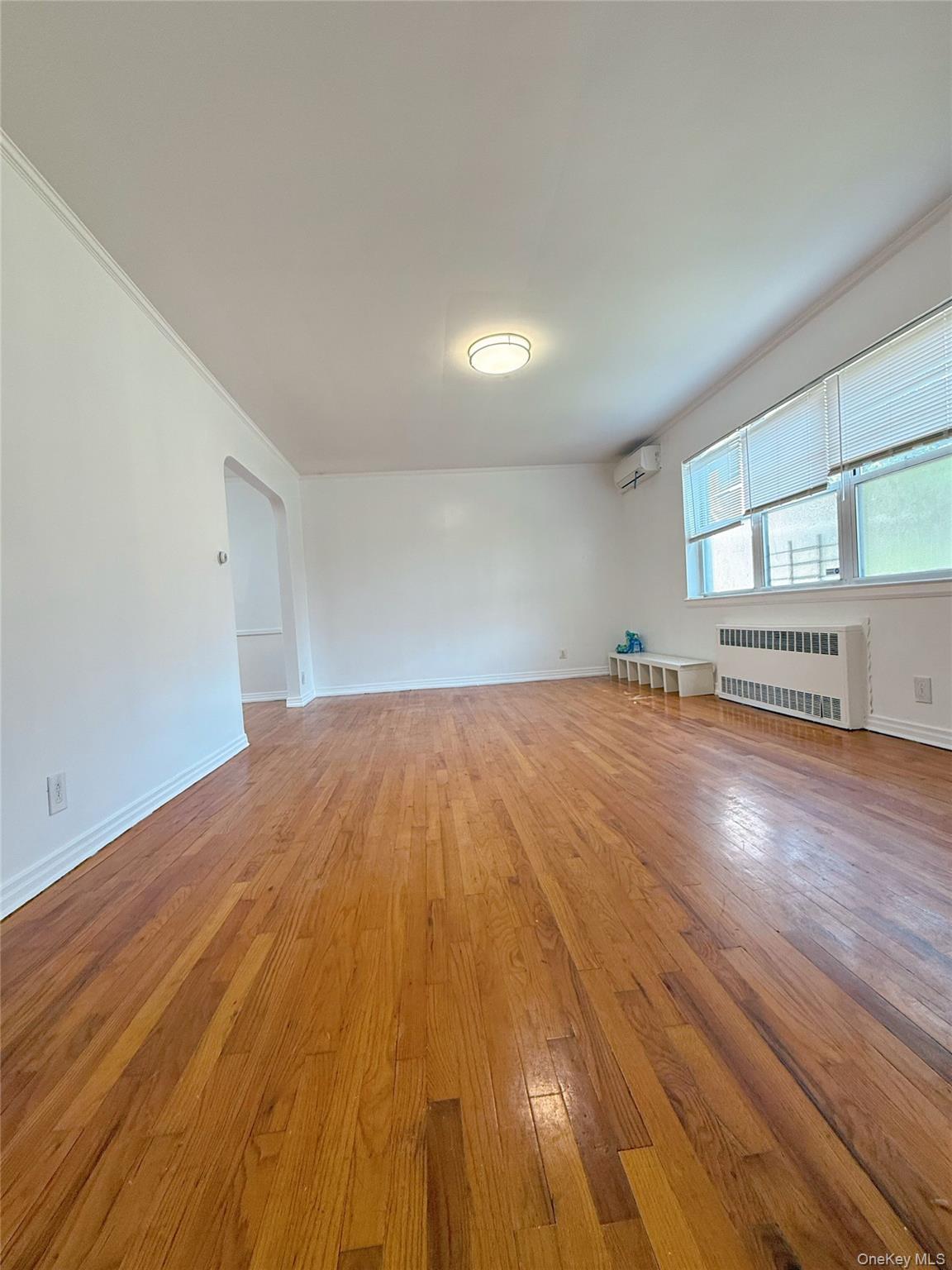 Single Family 39 Ave Queens, NY 11361, MLS-1049975-9