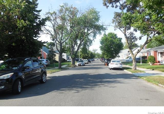 Single Family 237th Street  Queens, NY 11422, MLS-1049988-7