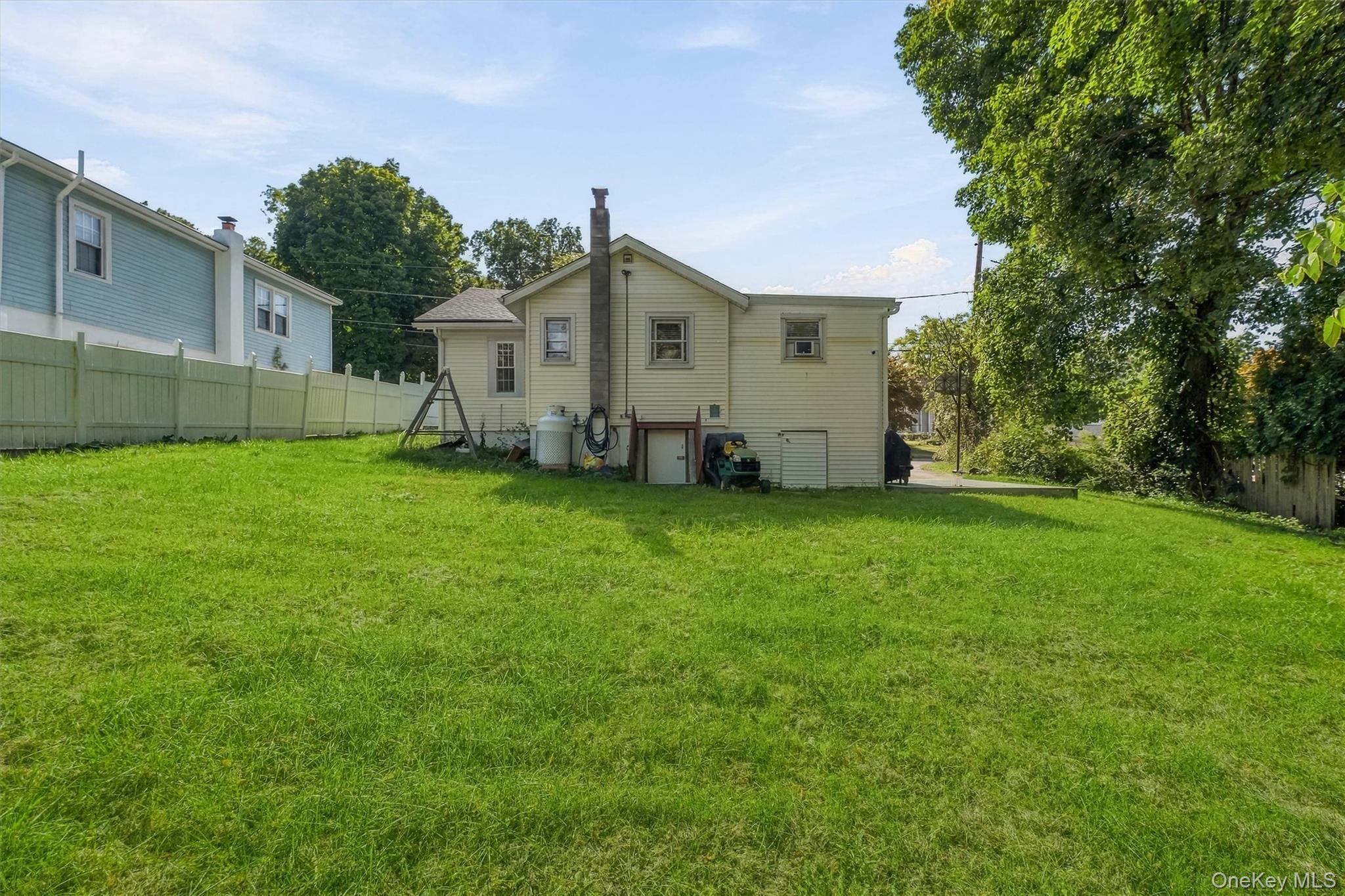 Single Family Huntington Road  Putnam County, NY 10512, MLS-1049992-37