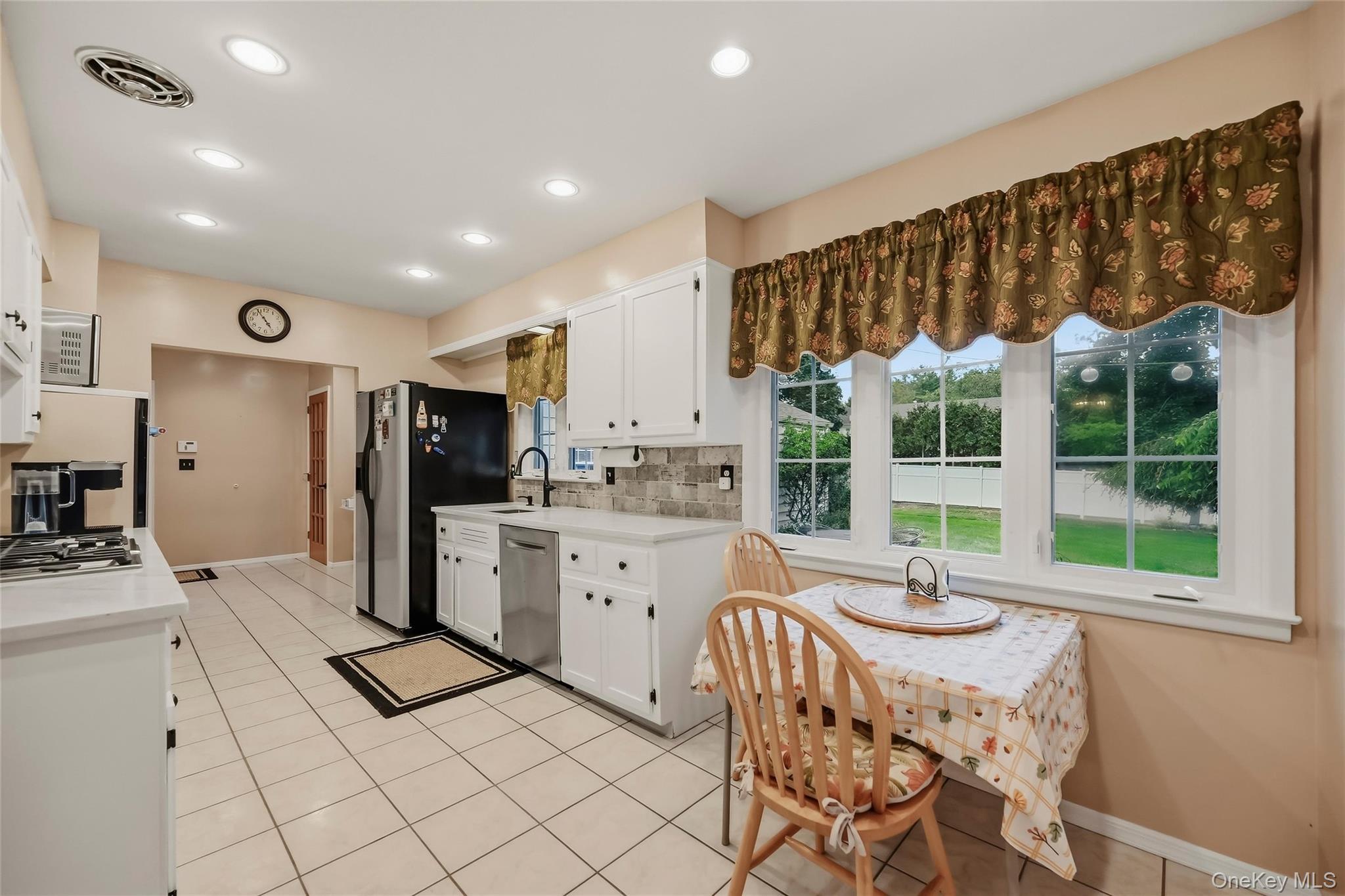 Single Family Pheasant Drive Rockland County, NY 10994, MLS-1049993-17
