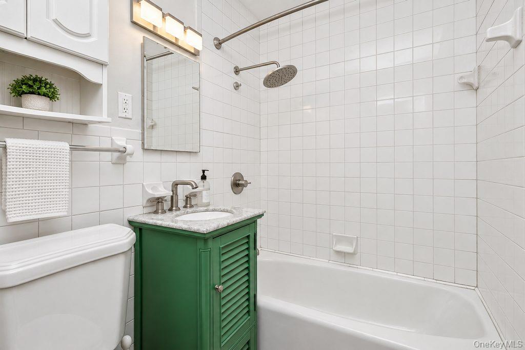 Single Family Curry Road  Westchester County, NY 10706, MLS-1050026-28