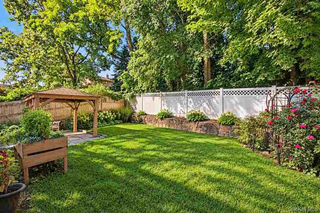 Single Family Curry Road Westchester County, NY 10706, MLS-1050026-5