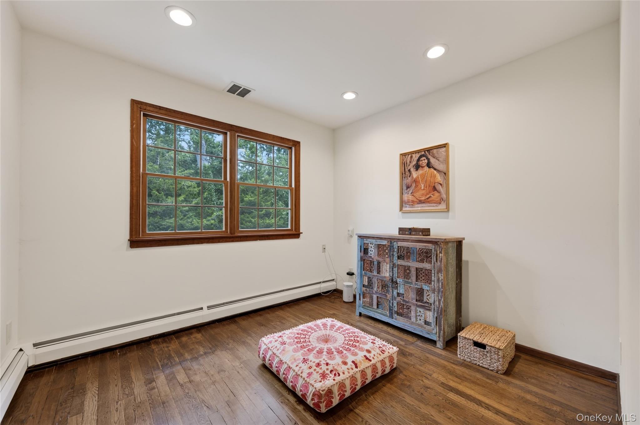 Single Family Salt Hay Way  Suffolk County, NY 11787, MLS-1050030-27