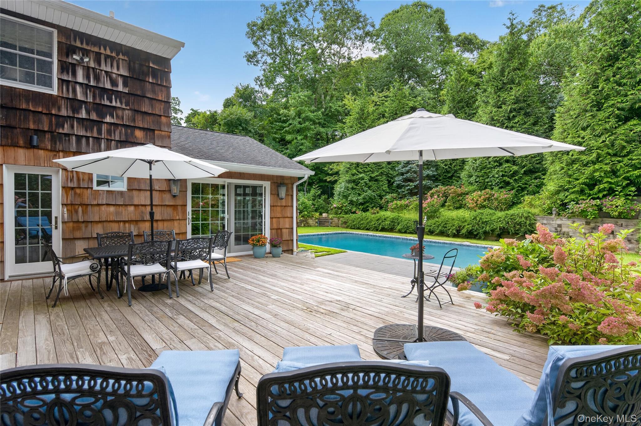 Single Family Salt Hay Way  Suffolk County, NY 11787, MLS-1050030-34