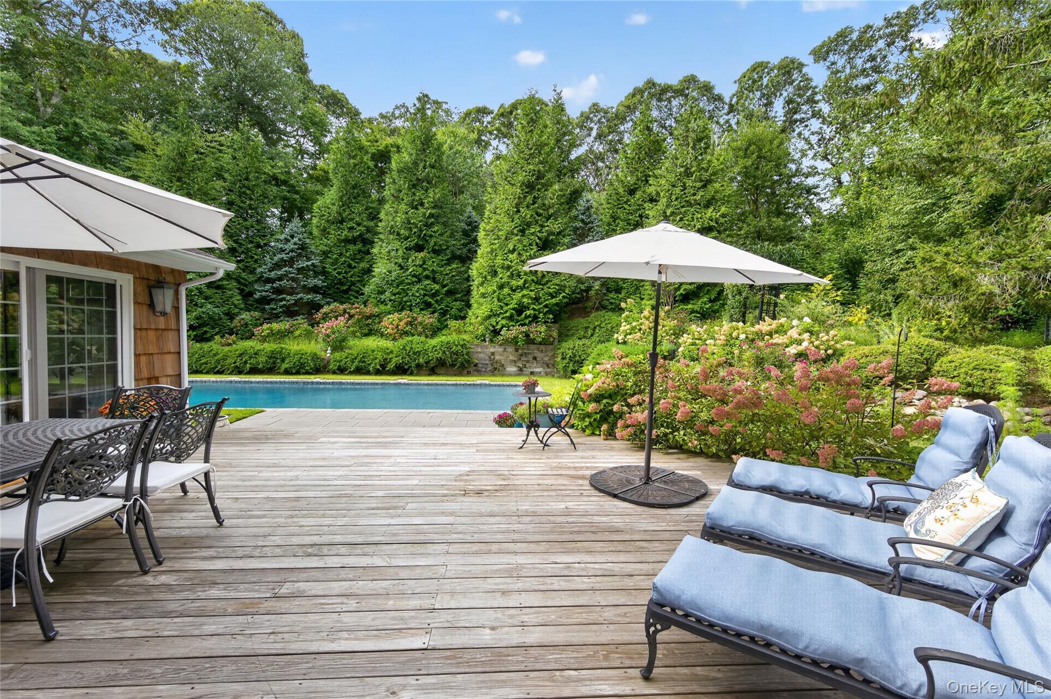 Single Family Salt Hay Way  Suffolk County, NY 11787, MLS-1050030-35