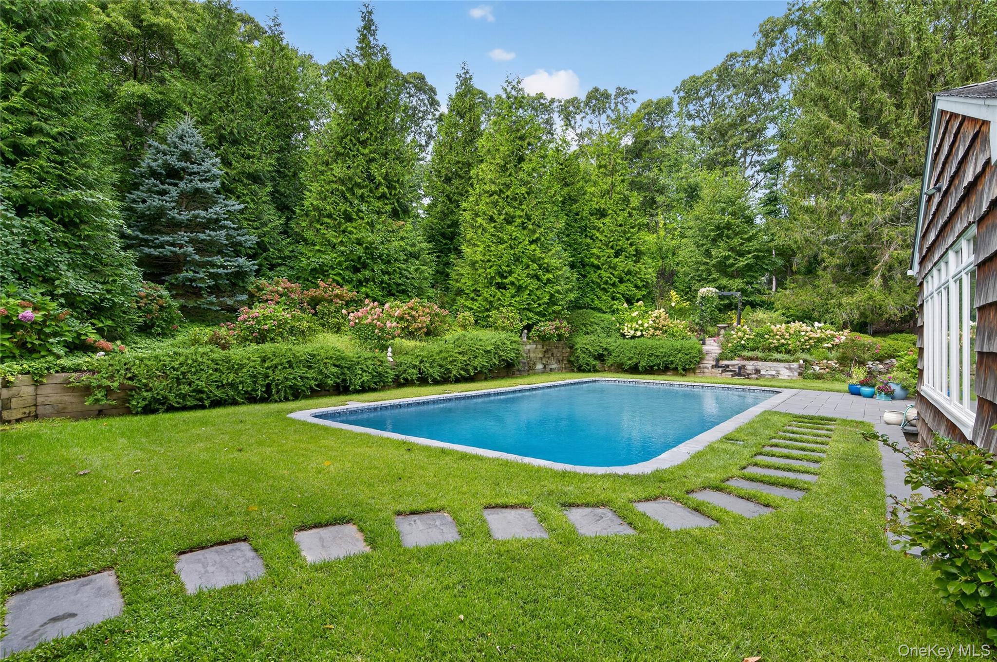 Single Family Salt Hay Way  Suffolk County, NY 11787, MLS-1050030-37