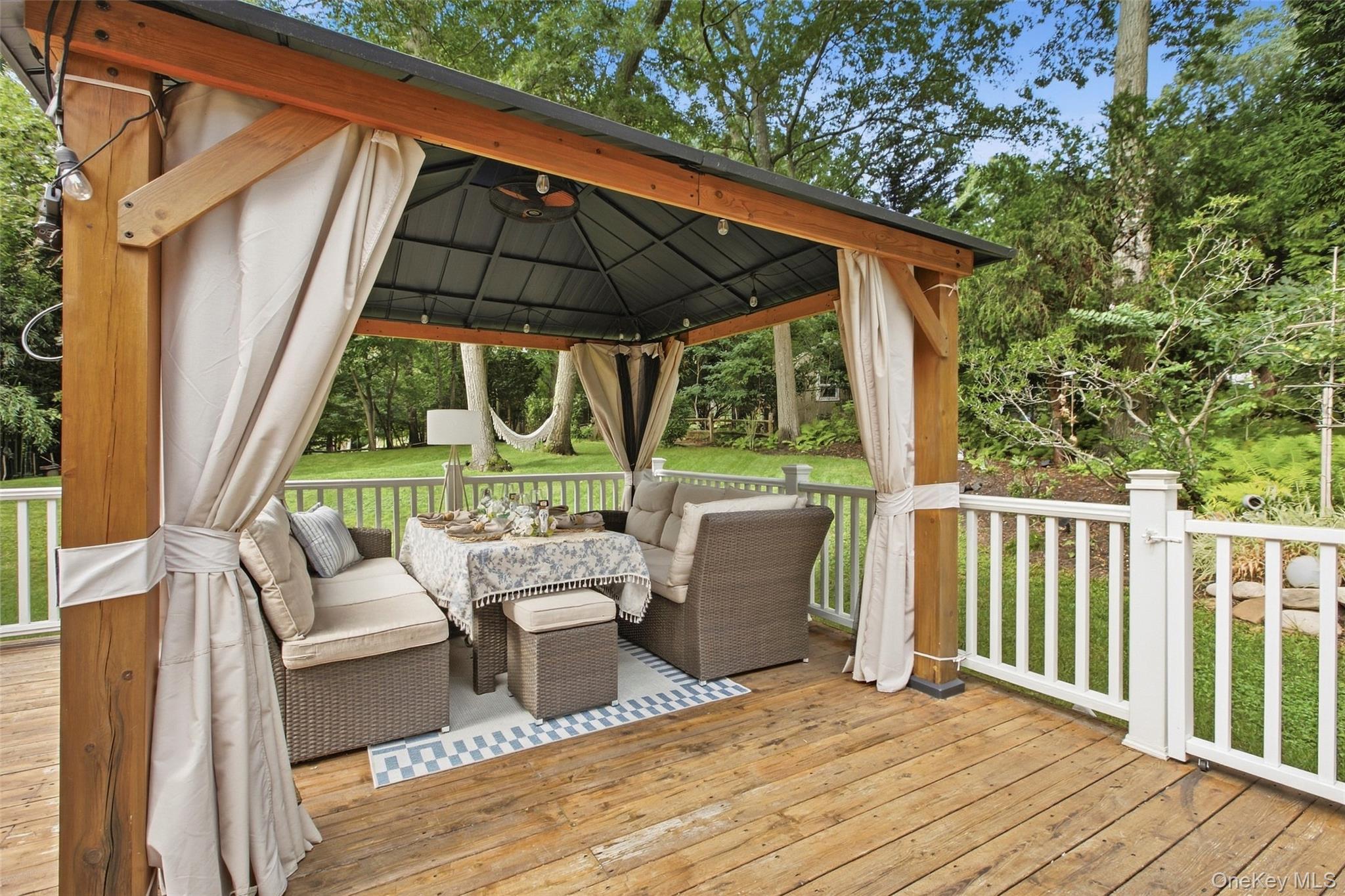Single Family Mount Grey Road Suffolk County, NY 11790, MLS-1050036-34