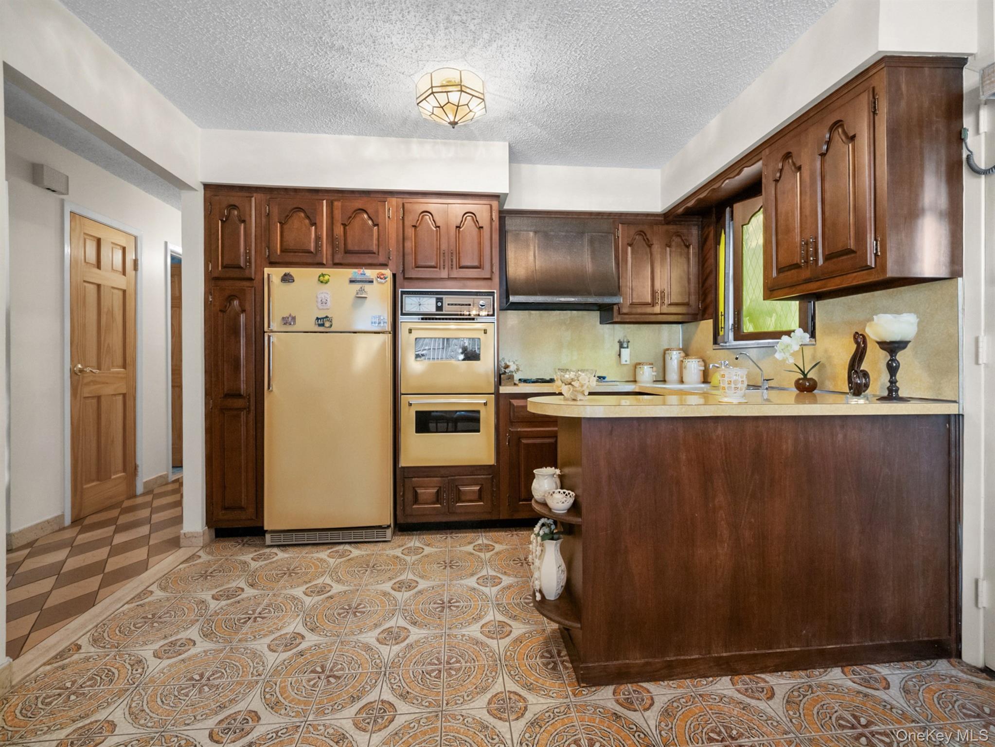 Single Family Redding Street  Queens, NY 11417, MLS-1050055-11