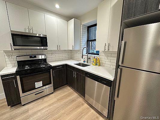 Single Family Rockaway Avenue  Brooklyn, NY 11233, MLS-1050056-25