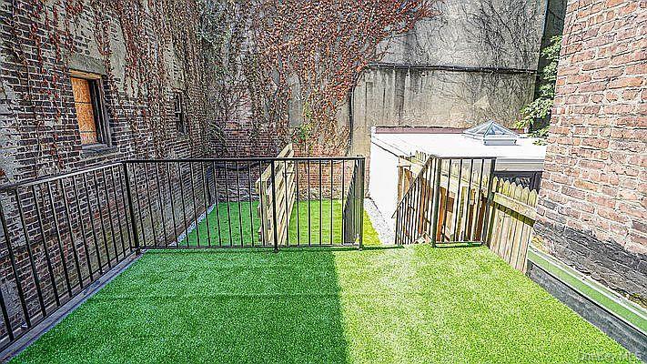 Single Family Rockaway Avenue  Brooklyn, NY 11233, MLS-1050056-36