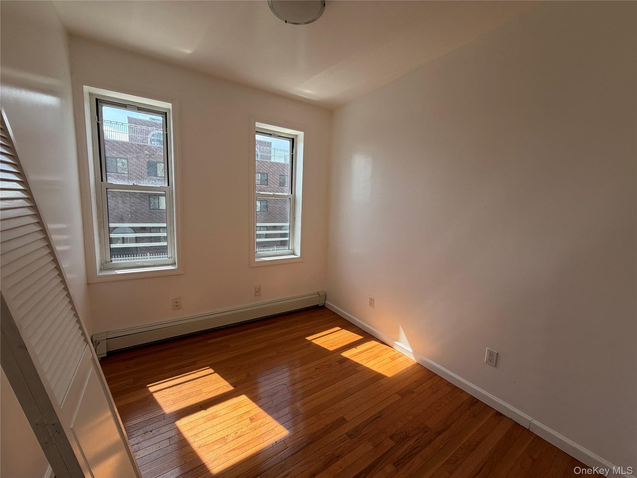 Single Family Waterbury Avenue Bronx, NY 10462, MLS-1050061-18