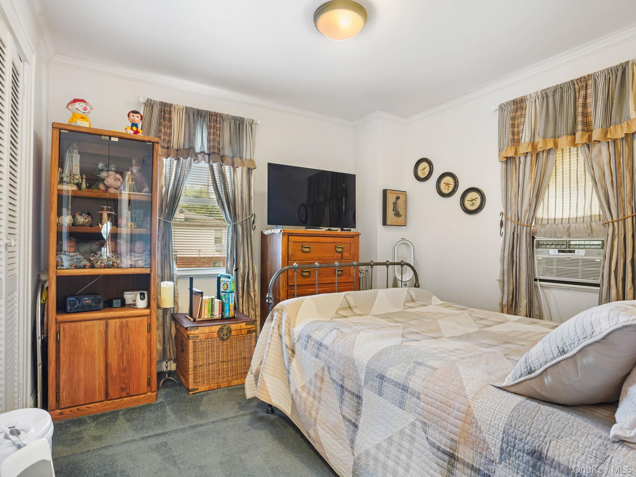 Single Family 107th Avenue Queens, NY 11417, MLS-1050083-15