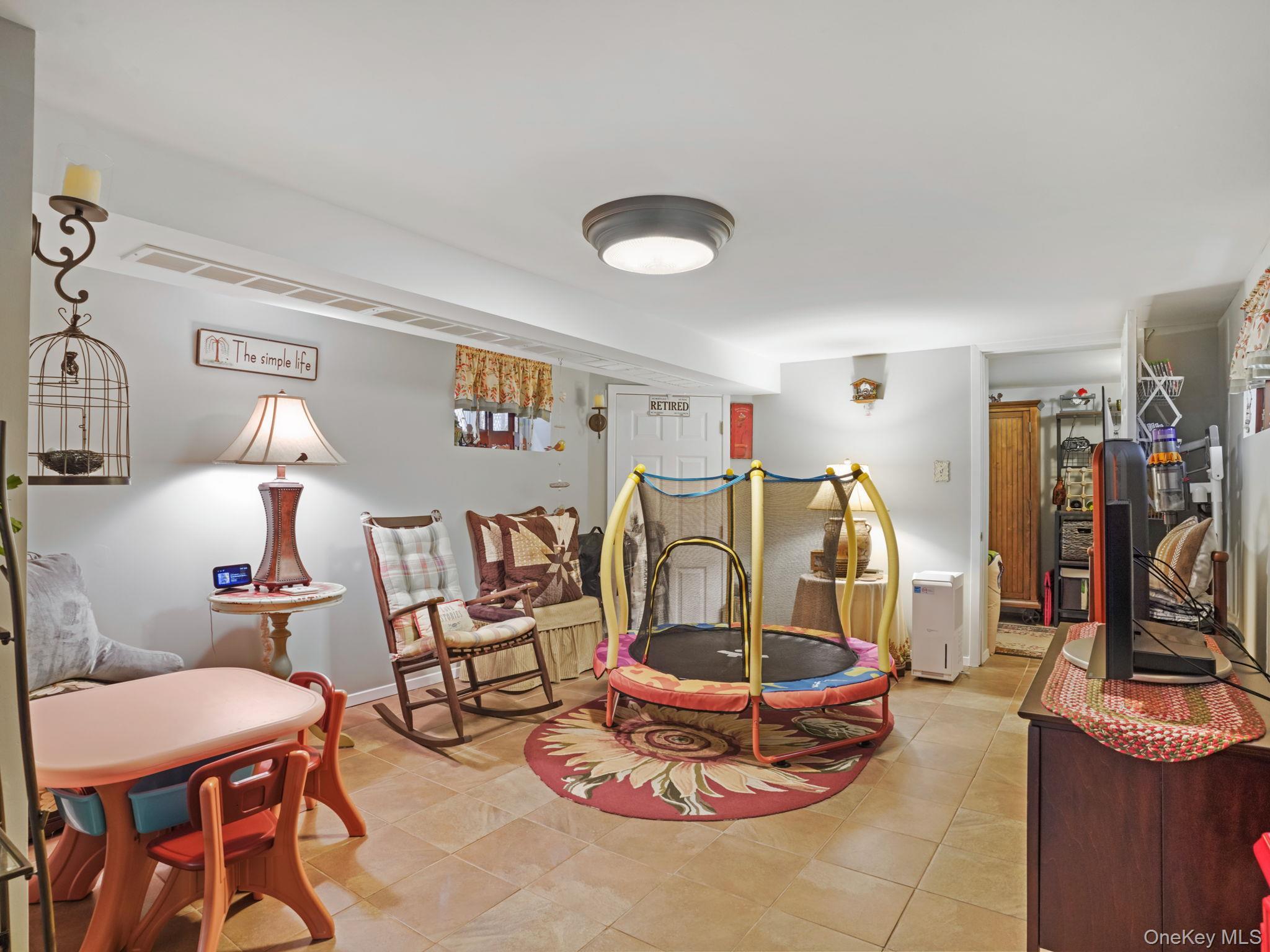 Single Family 107th Avenue Queens, NY 11417, MLS-1050083-21