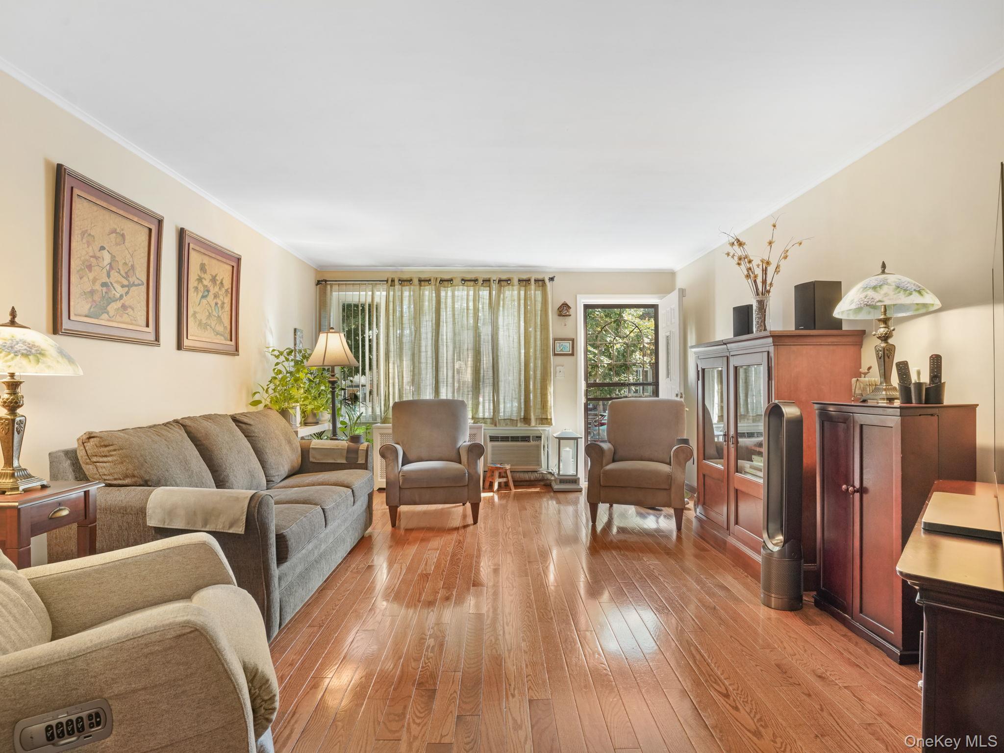 Single Family 107th Avenue Queens, NY 11417, MLS-1050083-3