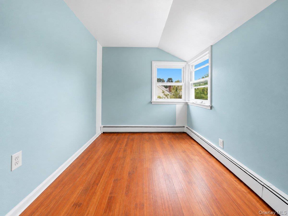 Single Family Whitman Road  Westchester County, NY 10710, MLS-1050087-13
