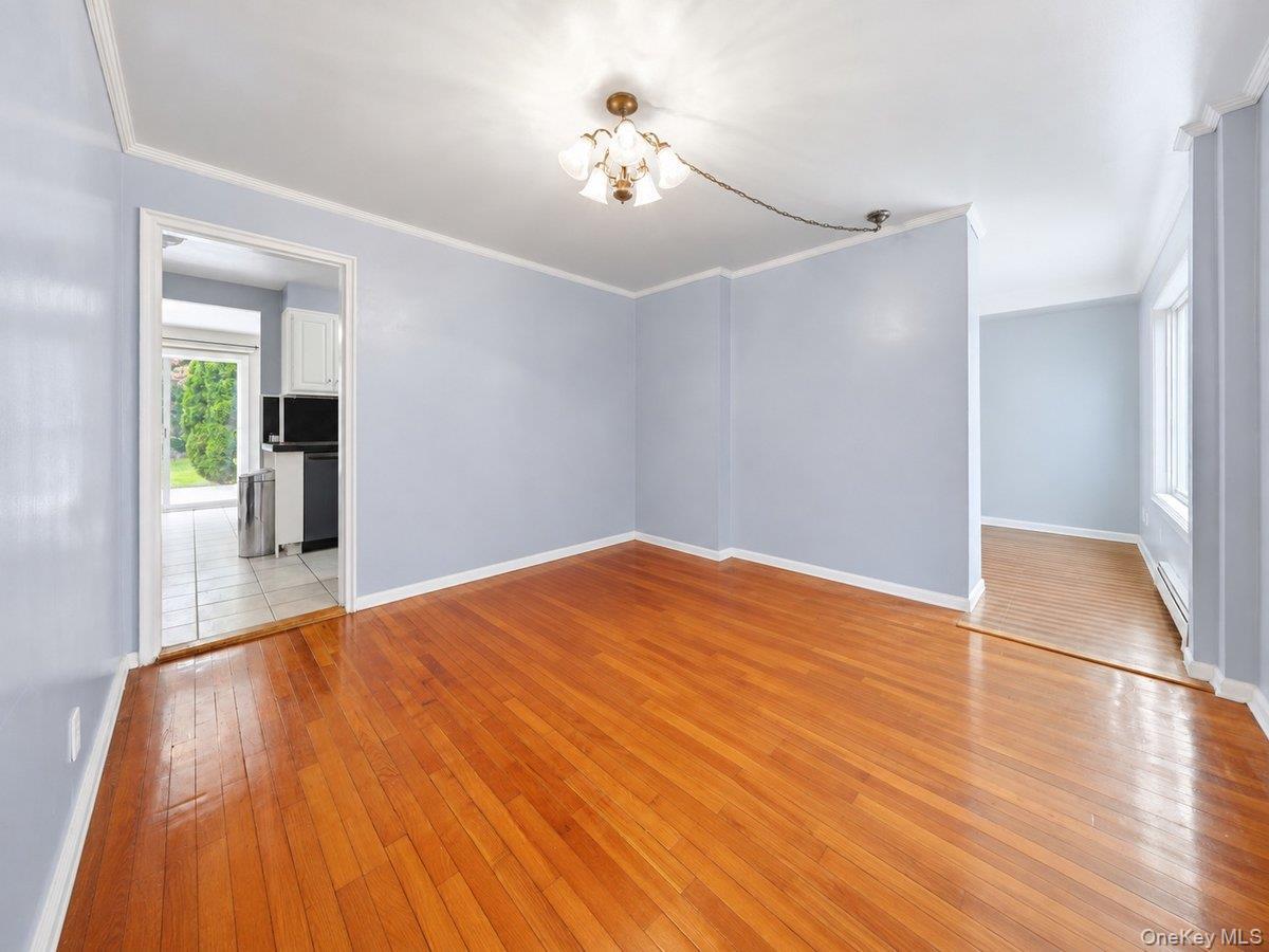 Single Family Whitman Road  Westchester County, NY 10710, MLS-1050087-4